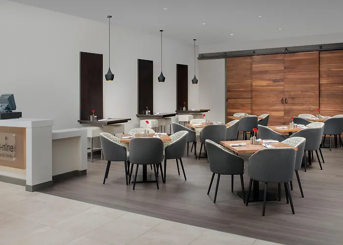Crowne Plaza San Antonio Airport By Ihg