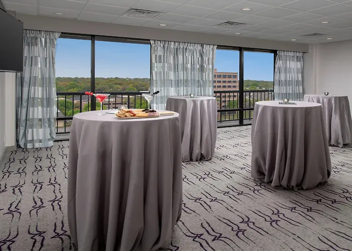 Crowne Plaza San Antonio Airport By Ihg