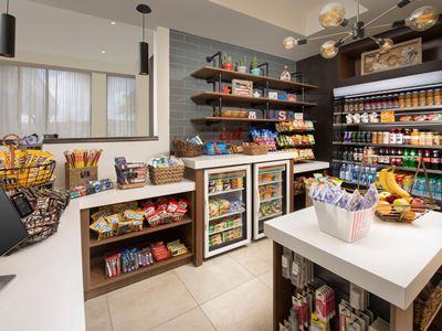 Crowne Plaza Airport By Ihg Hotel