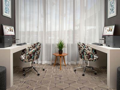 Crowne Plaza Airport By Ihg Hotel 4*