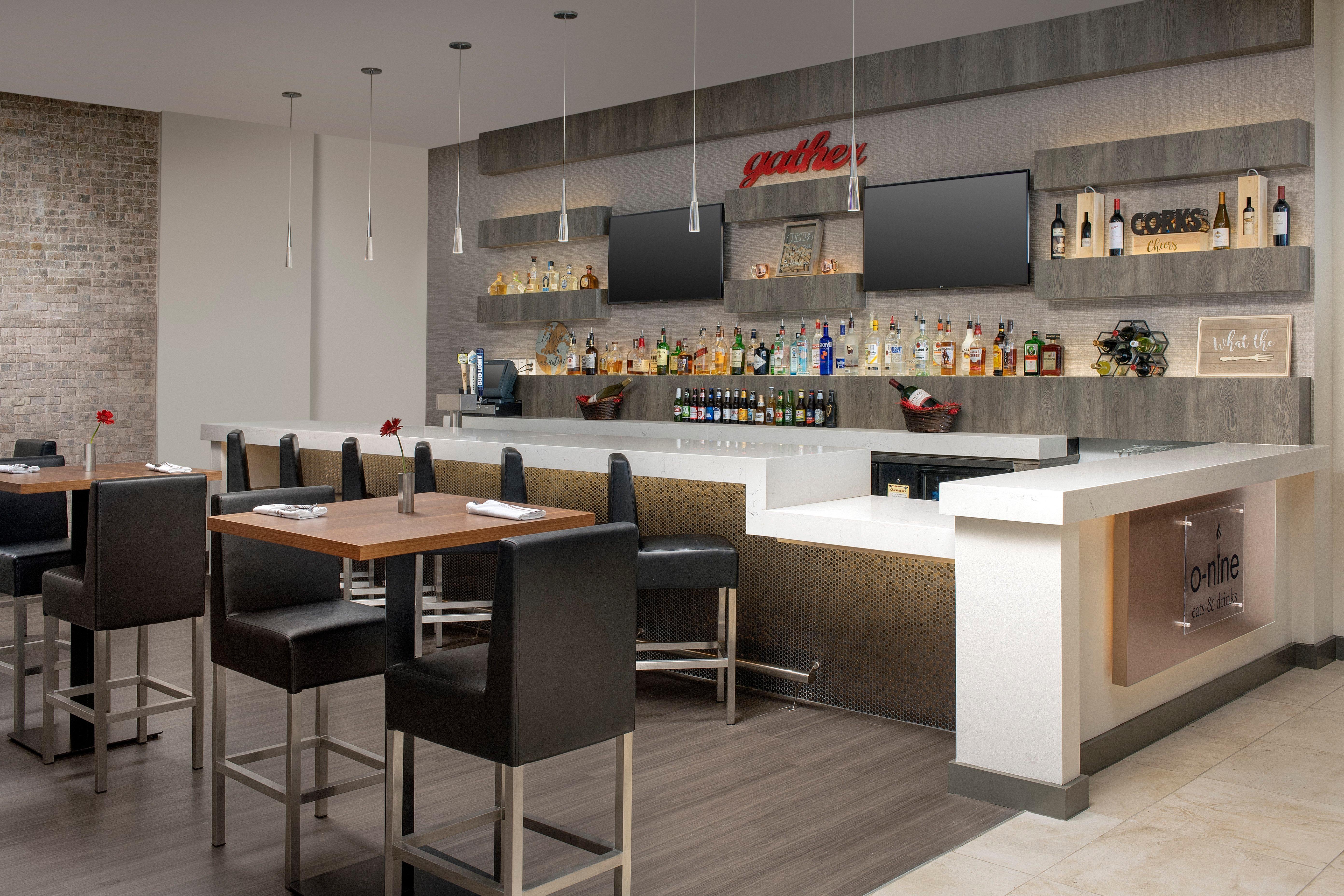 Crowne Plaza Airport By Ihg Hotel 4*
