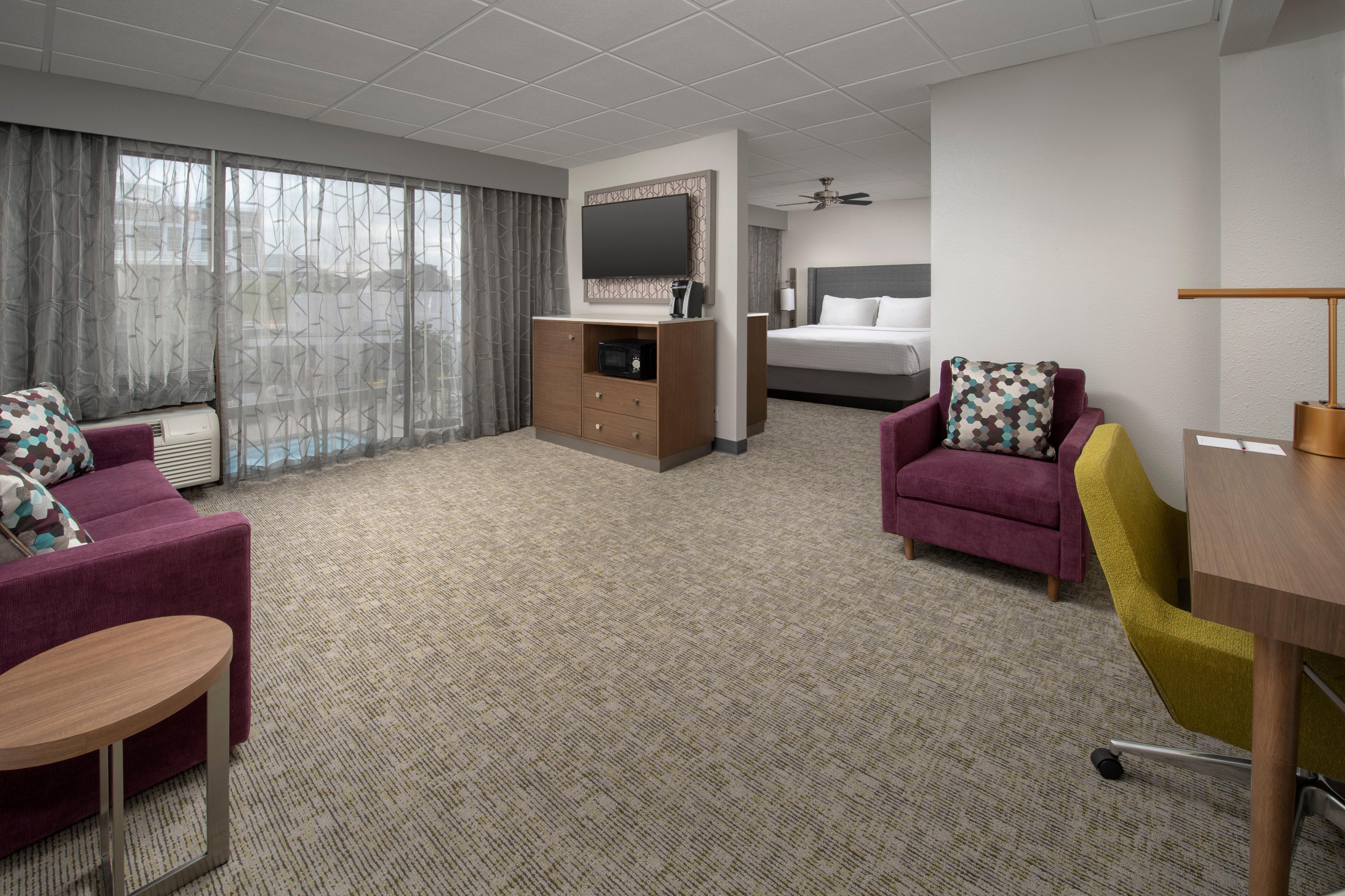 Crowne Plaza Airport By Ihg