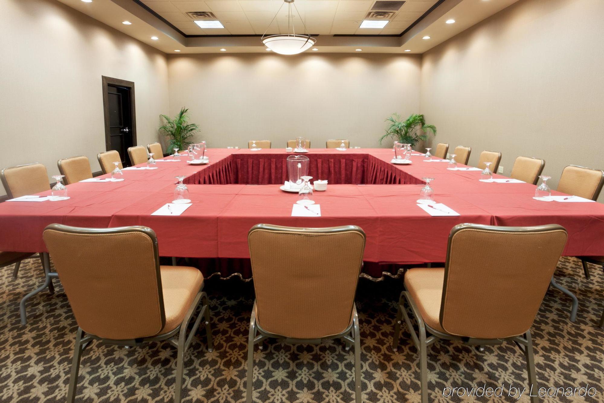 Crowne Plaza Airport By Ihg Hotel San Antonio