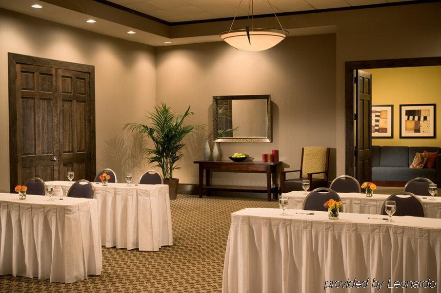 Hotel Crowne Plaza Airport By Ihg
