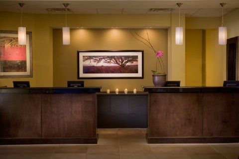 Hotel Crowne Plaza Airport By Ihg