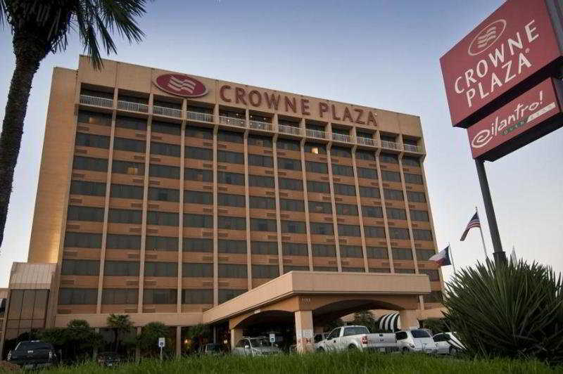 Crowne Plaza Airport By Ihg 4*