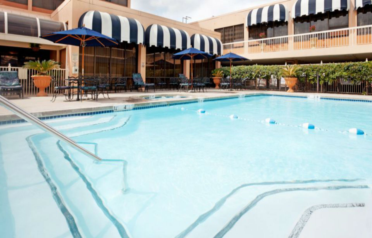Crowne Plaza Airport By Ihg